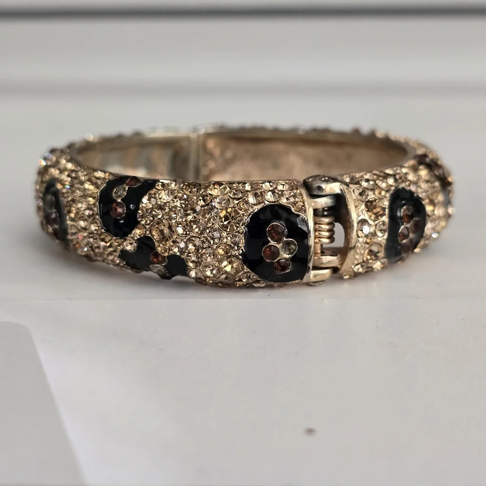 Vintage Rhinestone & Enamel Hinged Bangle Bracelet Gold Tone